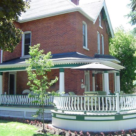 Clydesdale House Bed and Breakfast Barrie Esterno foto