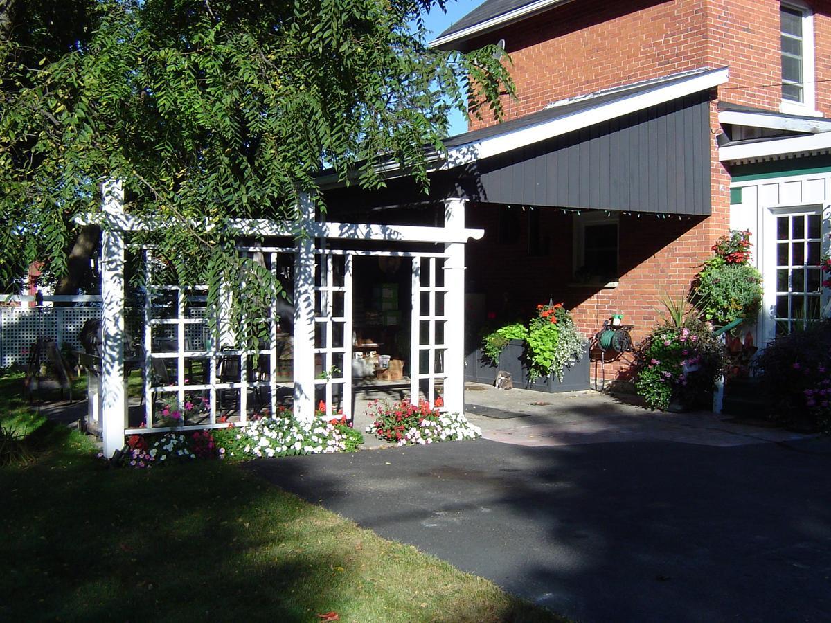 Clydesdale House Bed and Breakfast Barrie Esterno foto